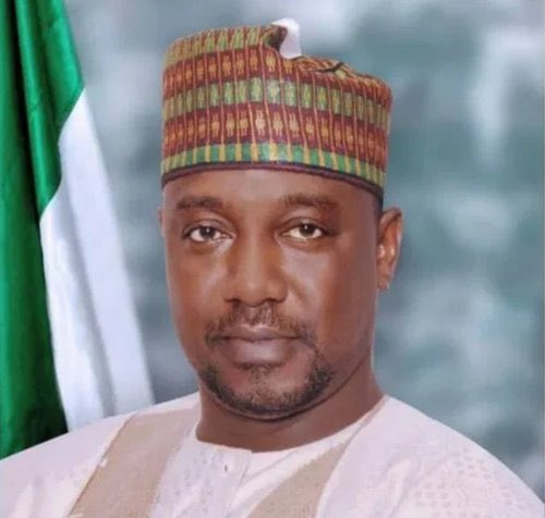 Niger Governor Abandons His People, Jets Out Shortly After Bandits Abducted 200 Students